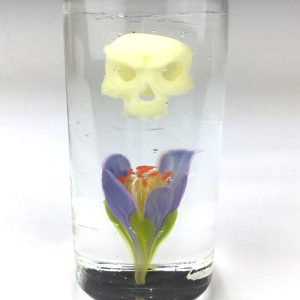 Momento Mori Flower Column